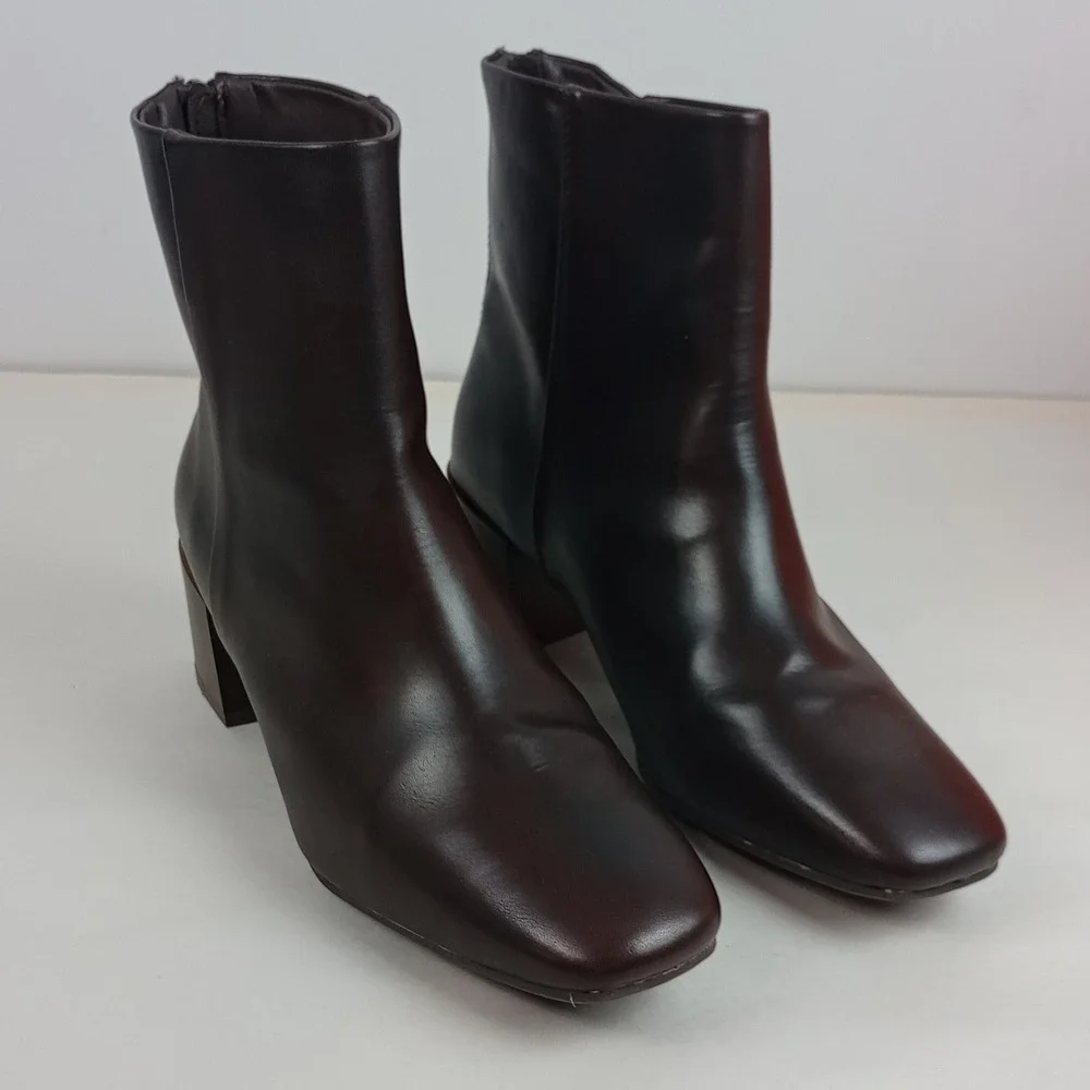 Baretraps Womens 9.5 Brown Faux Leather Block Heel Square Toe Emilie Ankle Boots